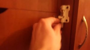 "детский замок" на выдвижной ящик