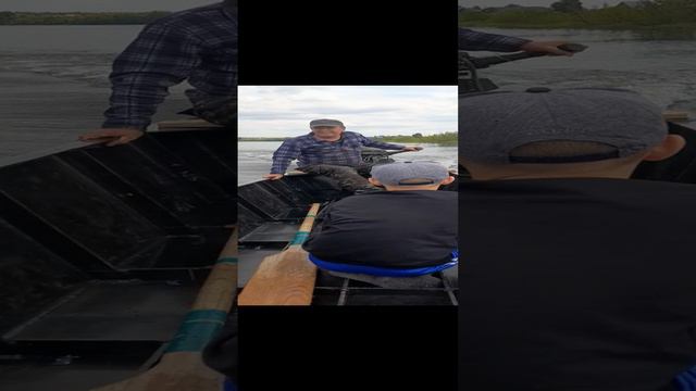 Лодка челдонка из ПНД разборная с водометным тоннелем.