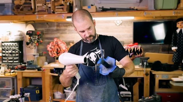 We made a realistic SCREAM Animatronic! смотреть онлайн