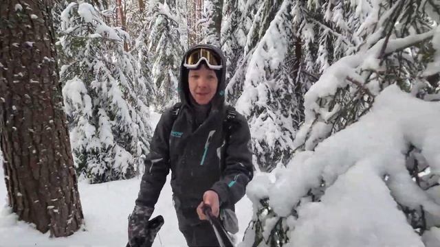 Продолжение путешествия на мотоснегокате Snow Hunter, тестируем свои возможности. Видео от партнеро