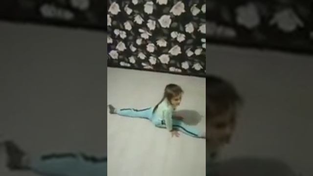 Партерная гимнастика.Часть 3. ДК с.Шаумян смотреть онлайн