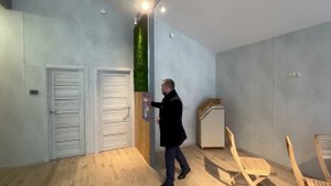 Обзор выставочного дома с панорамным остеклением