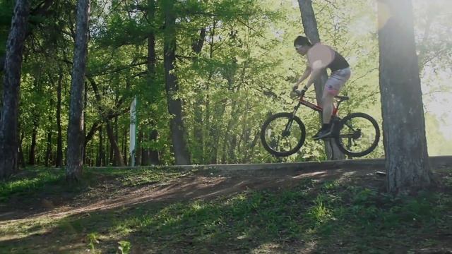 Складной горный велосипед SMART TRUCK 500 с двумя амортизаторами смотреть онлайн