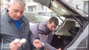 Nissan Tiida - снятие строго и установка нового парктроника с камерой заднего вида