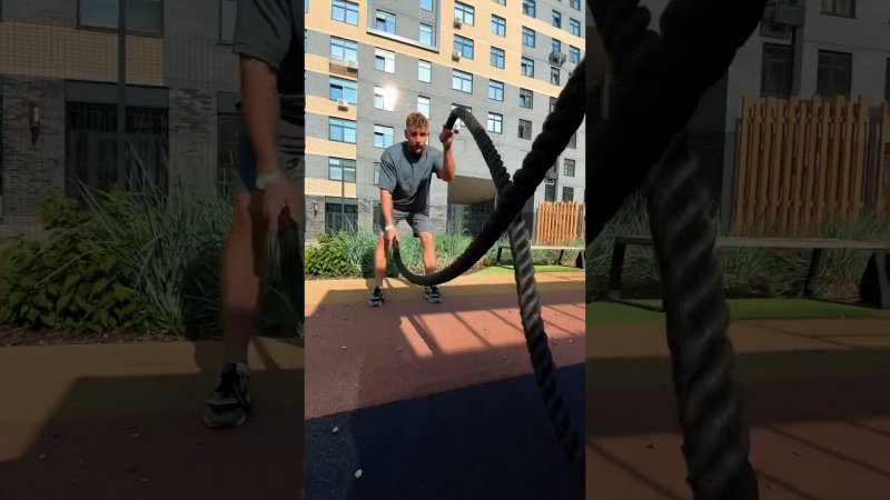 Спортивные площадки с тренажерами в каждом ЖК Страны