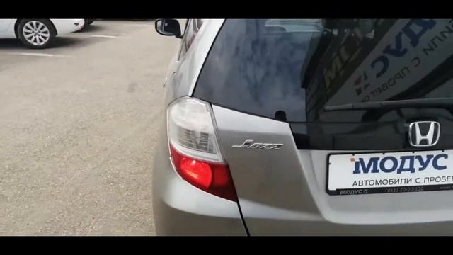 Видеообзор Honda Jazz '2009 (2 поколение) смотреть онлайн