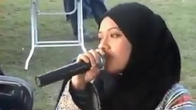 litolover اجمل صوت بنت ماليزيه فى القران الكريم смотреть онлайн