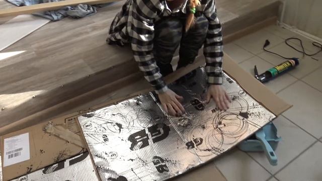 Мини штурмует звукоизоляцию! смотреть онлайн