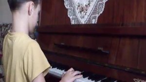 Как играть Щедрик на фортепиано