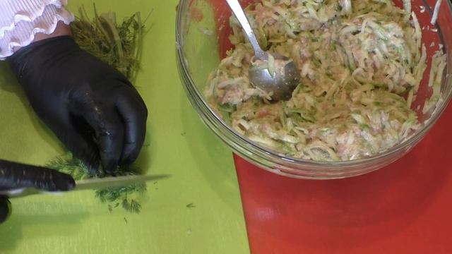 КОТЛЕТЫ ИЗ КАБАЧКОВ. ОЧЕНЬ ВКУСНЫЕ.