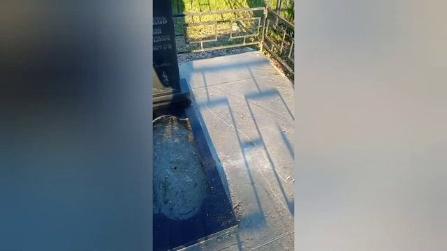 благоустройство могил. бетонная плита - 15 см. ??