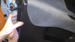 MITSUBISHI SPACE STAR. Подробный демонтаж дверных карт. Замена на контрактные. Спейс преображается!