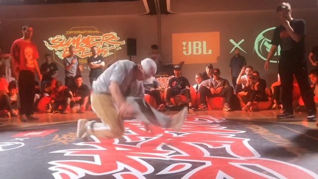 GREEN PANDA VS ADEPT CREW |1/2| ISBW смотреть онлайн