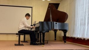 Гусейнов Газанфар (13 лет) И.С. Бах 3-х голосная инвенция Ми мажор, А. Шаверзашвили «Ноктюрн»