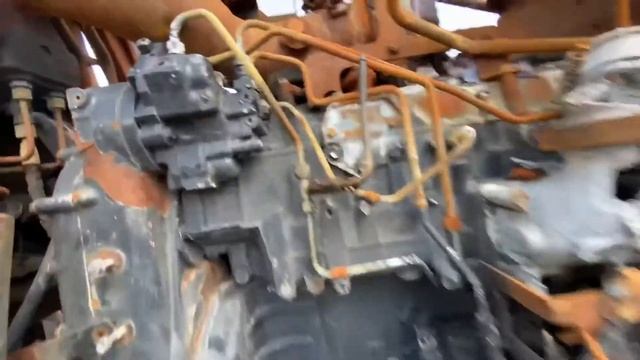 Вспыхнул как спичка трактор New Holland / Разбираемся, что от него осталось смотреть онлайн