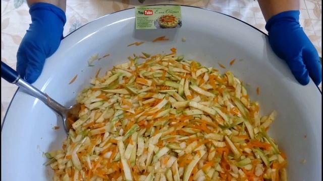 Безумно Вкусный Салат на Зиму ! Кабачки в Майонезе с Морковью и Специями !