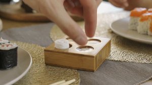 Прессованные салфетки в таблетках. Пример использования салфеток таблеток Осибори (ошибори)