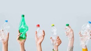Почему нельзя пить воду из пластиковой бутылки пролежавшей в разгоряченной машине