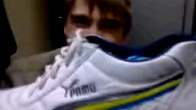 Китайцы молодцыхочешь пума,хочешь адидас)) смотреть онлайн