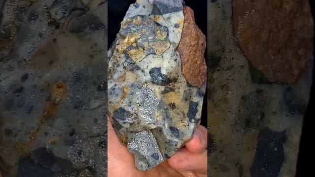 флюорит на породе #флюорит #самоцвет #минерал смотреть онлайн