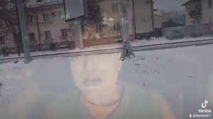 Песня ,,Снег кружится".