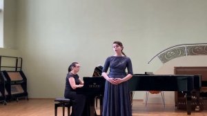 Ц. Кюи, сл. Панова «Тучка», р.н.п. в обр. А. Гурилёва «У ворот девка стоит»