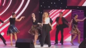 «Ты у меня одна, словно в ночи Луна».ты пела эту песню мне,а я тебе..)С днём рождения моя любимая!❤