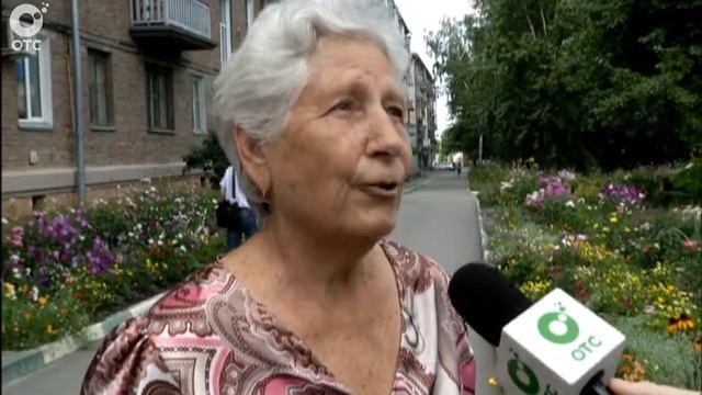 Жители многоквартирного дома в Ленинском районе Новосибирска создали цветущий сад своими руками смотреть онлайн