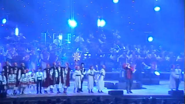 Щедрик. Олег Скрипка та ансамбль ЗЕРНЯТКО смотреть онлайн