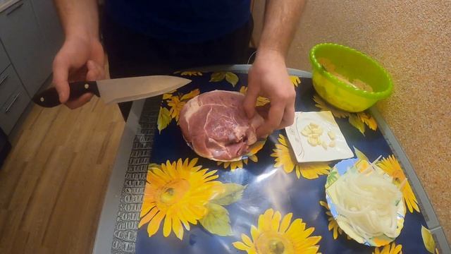 Сочный свиной окорок! смотреть онлайн