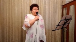 Грустит кленовая листва