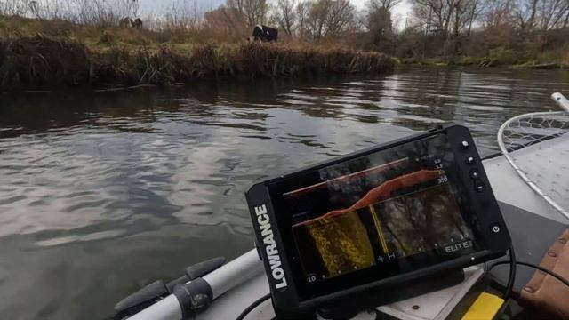 Рибалка на р.Горинь. Ловля пасивної щуки в листопаді смотреть онлайн