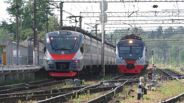Скрещение электропоездов на станции Каналстрой: ЭП2Д-0015 и ЭД4М-0457 смотреть онлайн