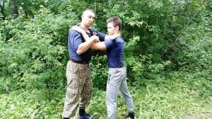 САМООБОРОНА С КАСТЕТОМ. КЛИНЧ