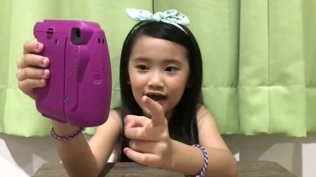 Unboxing Instax Mini 9 Purple - My First Camera смотреть онлайн