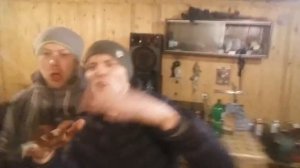 Вокруг тебя весь мир кружит)