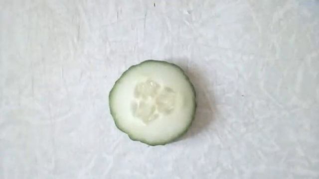 кормление СОМИКА и АМПУЛЯРИЙ тыквой и огурцом