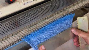 Оформление края изнаночным подгибом на любой однофонтурной машине