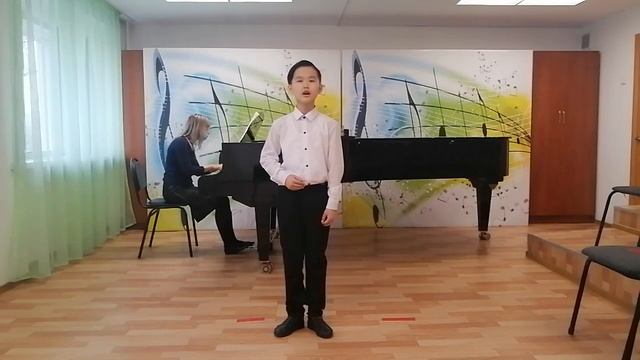 "Funiculi - funicula", Л.Денца. Исполняет Мырзабек Айбек, 7 класс, ВКУИ смотреть онлайн