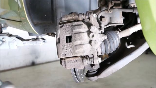 Ford Fiesta MK 7 Bremsen Vorne wechseln | Anleitung | Drehmomentwerte | Replace Front Brakes смотреть онлайн