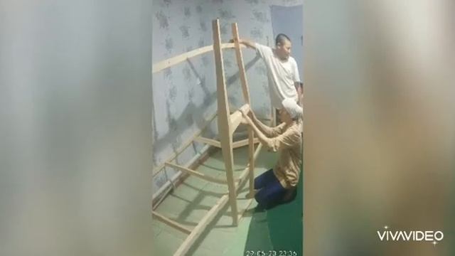 Как мы делали 2х ярусный детский кровать своими руками всей семьей смотреть онлайн