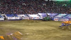 GRAVE DIGGER | MONSTER JAM | FULL FREESTYLE SHOW