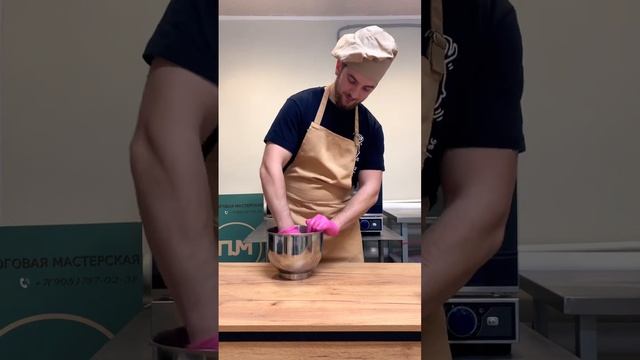 Пушечный пирог с вишней и белым шоколадом смотреть онлайн