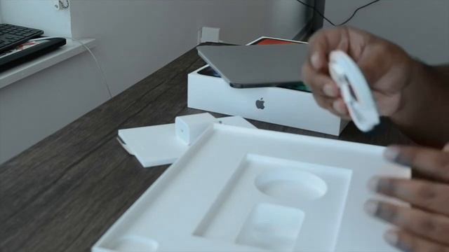 Apple iPad Pro 12.9in 2020 4th Generation Unboxing смотреть онлайн