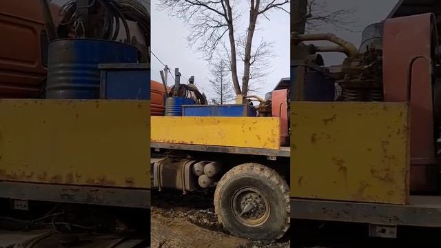 Бурение скважины / Буровой станок УРБ 2а2 / когда-то я на нем работал #бурение_скважин #свкажина