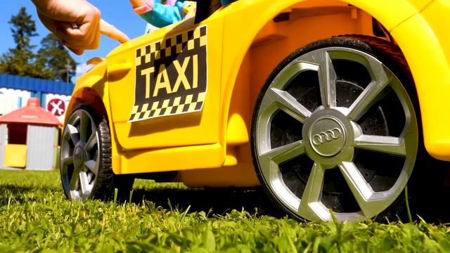 Автомастерская Саши: электромобиль разрядился! Крутые видео про машинки для мальчиков смотреть онлайн