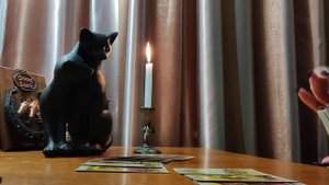 Поздравит ли он меня с Днем Рождения?  ???