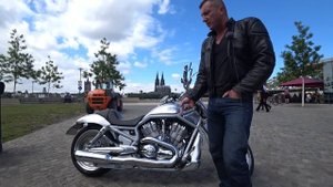 Обзор Harley-Davidson V-Rod.