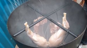 ГОРЯЧЕЕ КОПЧЕНИЕ .КОПТИМ РЁБРА И КРОЛИКА