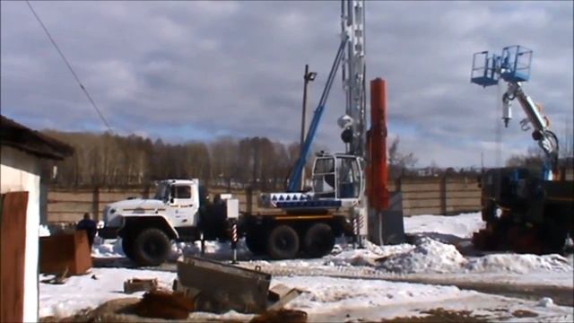 БМ 811М с гидромолотом смотреть онлайн